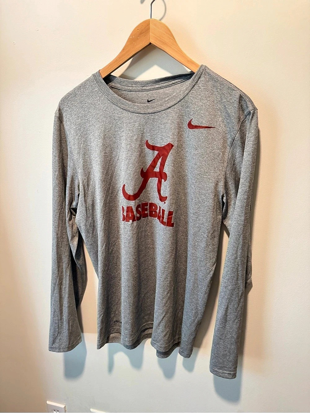 Nike Alabama Crimson Tide Baseball Long Sleeve Dri-Fit T-Shirt Men's Medium